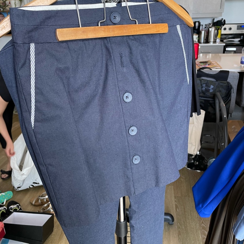 Three piece suit - Picture 3 of 5